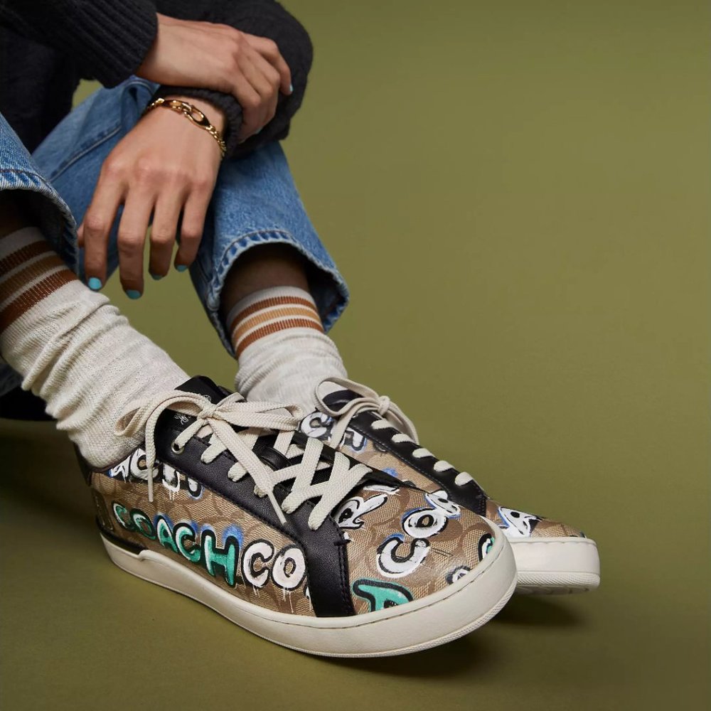 🥰 Coach X Mint + Serf Clip Low Top Sneaker In Signature Canvas
